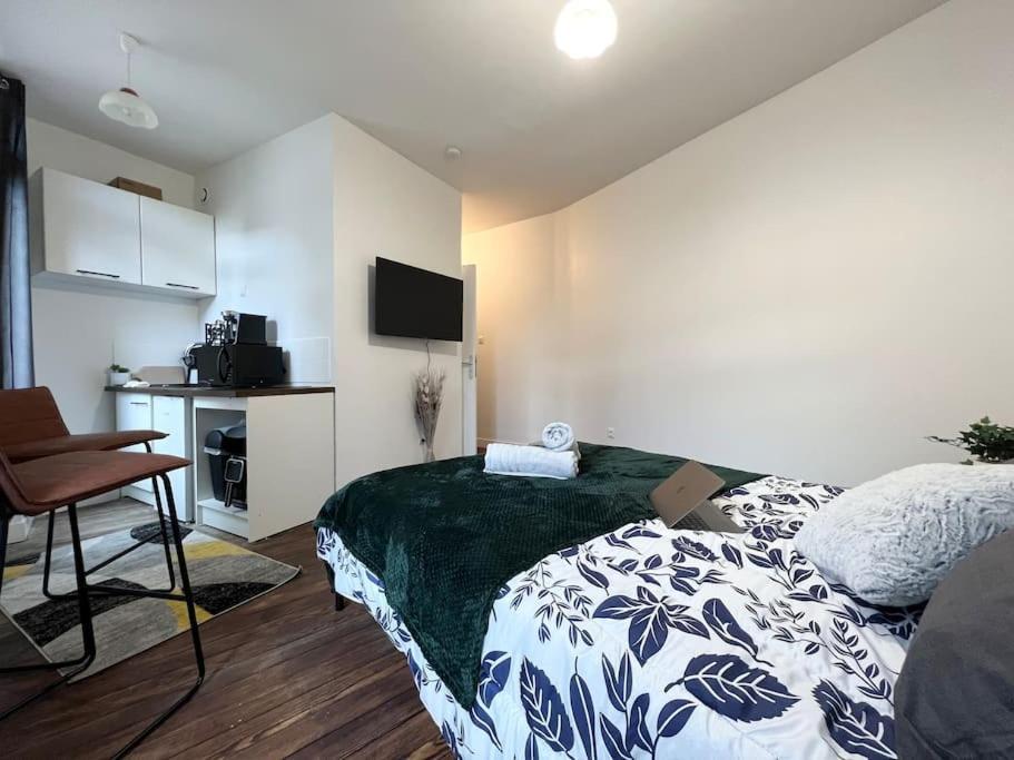 Apartament Le Petit Nid A 2 Min Gare / Centre Meulan Zewnętrze zdjęcie
